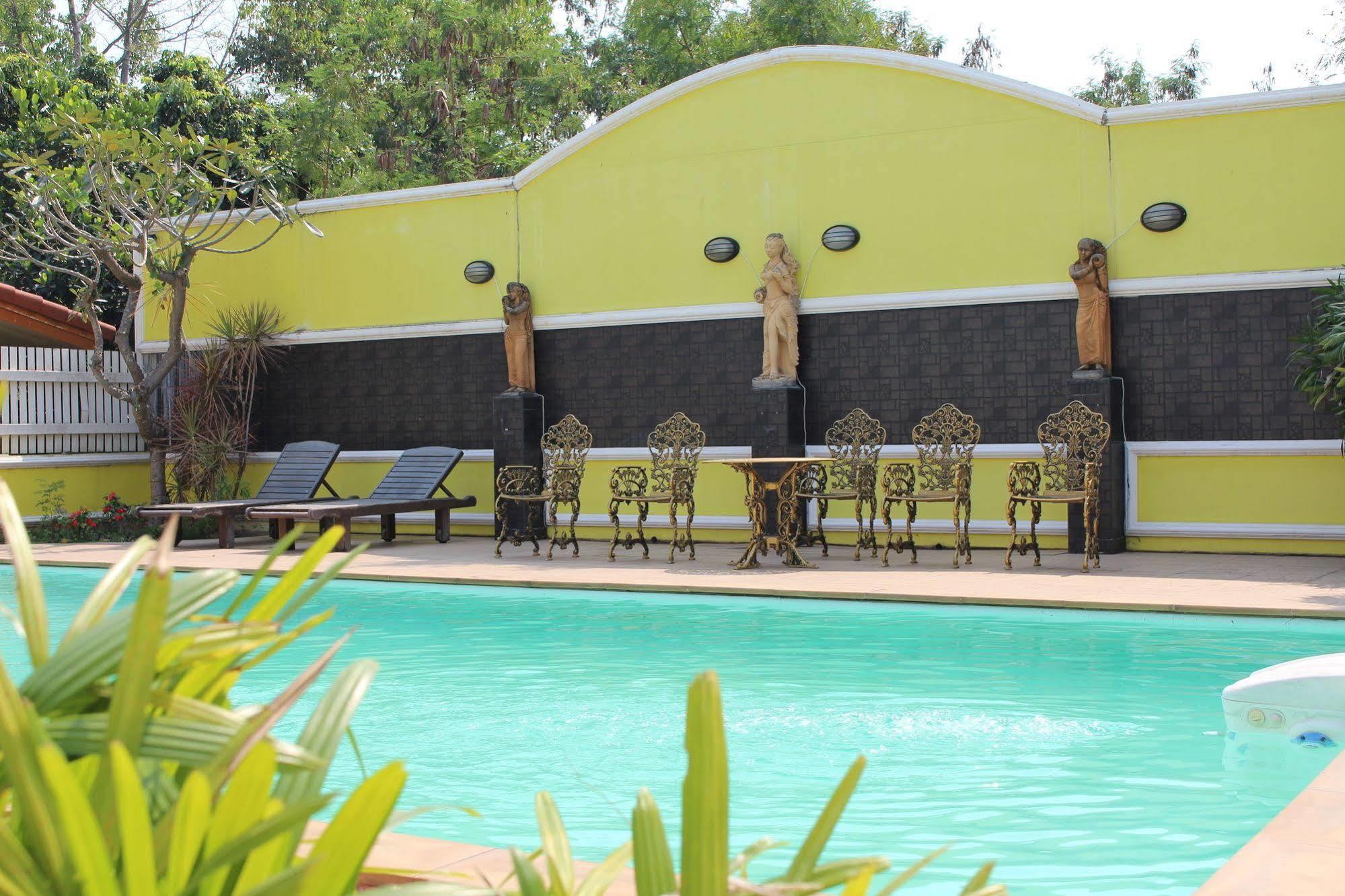 Saengthong Resort Chiangmai Chiang Mai Exterior foto