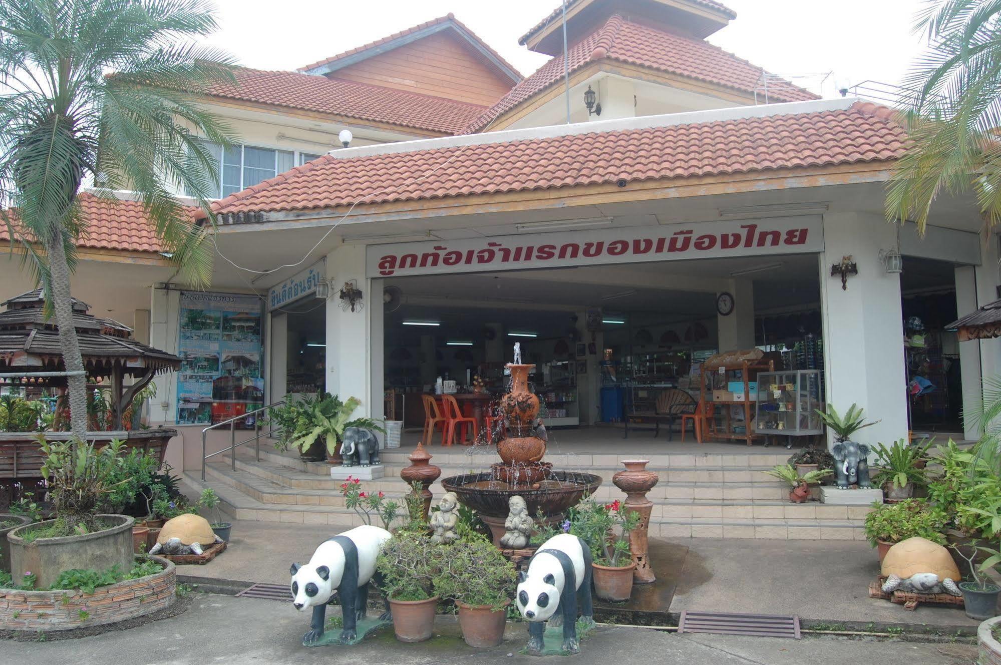 Saengthong Resort Chiangmai Chiang Mai Exterior foto