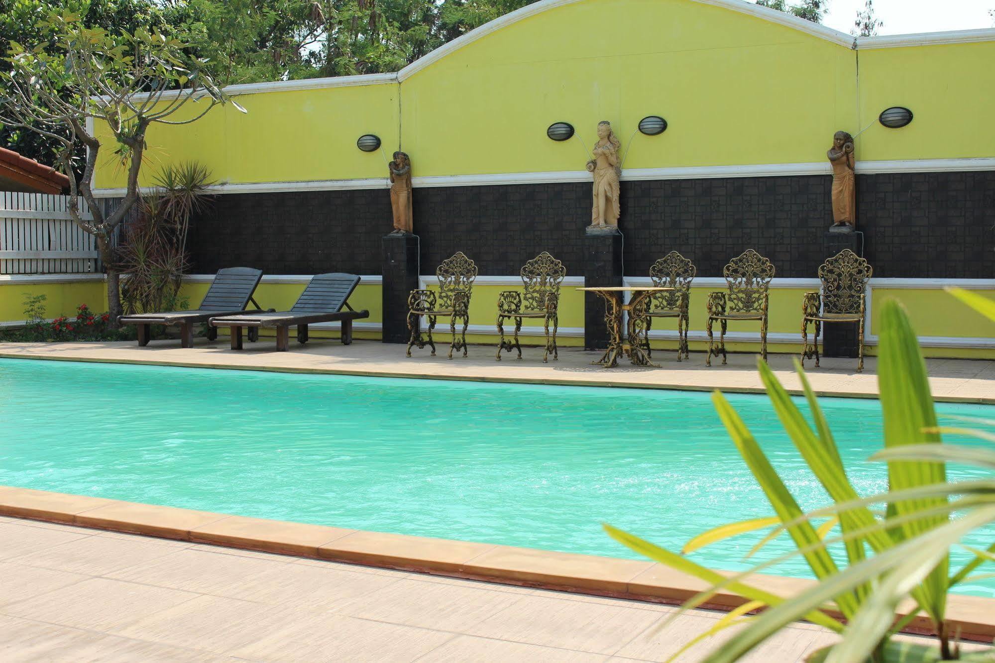 Saengthong Resort Chiangmai Chiang Mai Exterior foto